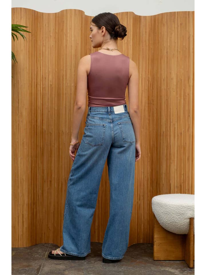 The Workshop Studio - Wholesale Knit Top - Women's - REVERSIBLE SCOOP NECK SLEEVELESS KNIT TANK TOP48