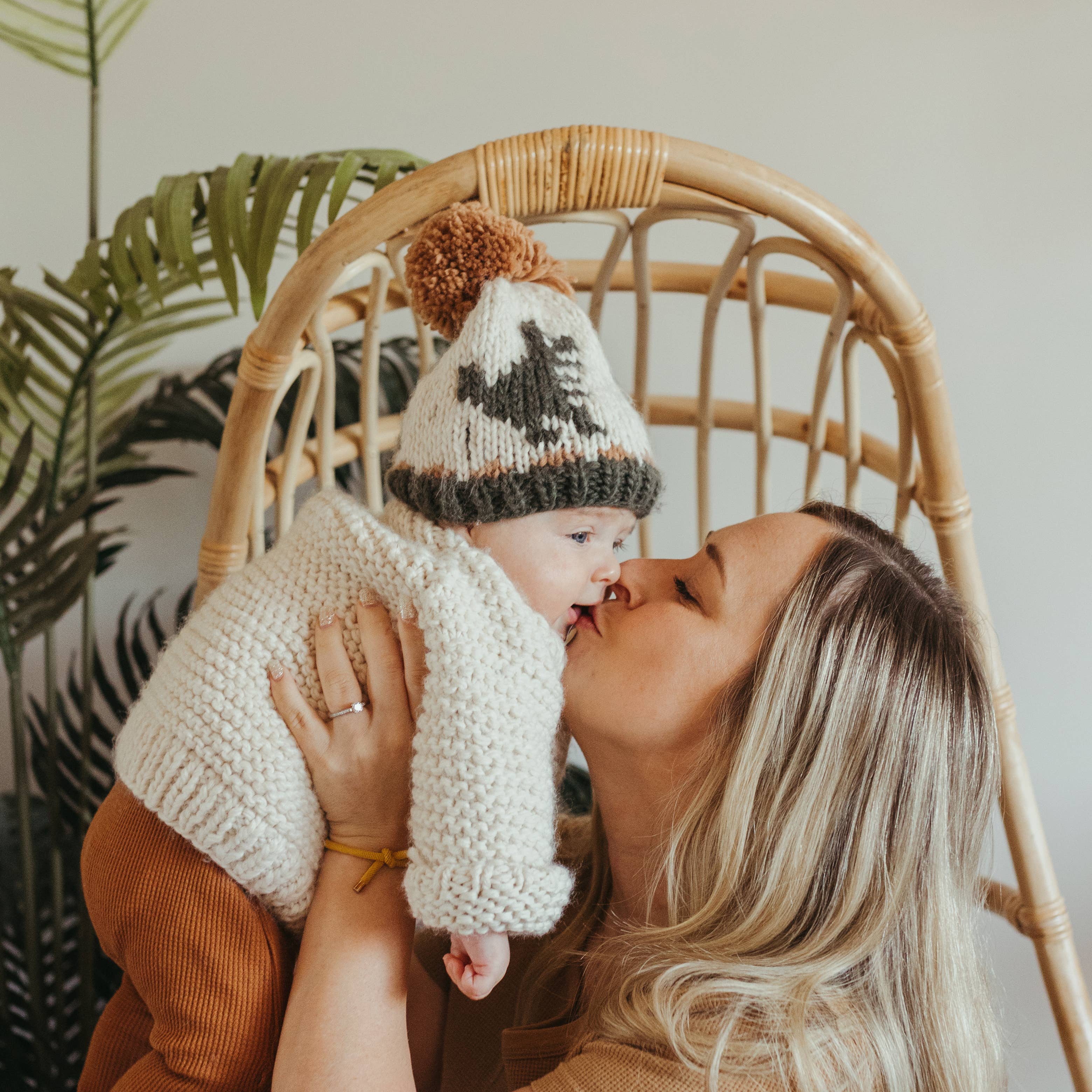 Huggalugs - Vente Bonnet – enfant - Bonnet en tricot de loden T-rex pour bébés et enfants1
