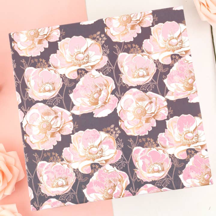 LA Ribbons Wholesale - Wholesale Gift Box - 8" x 8" x 4" Collapsable Gift Box w/ 2-pcs White Tissue Paper & Magnetic Square Flap Lid | Elegant Floral
6