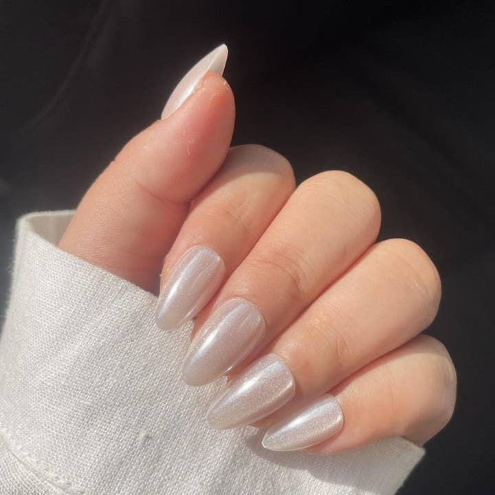 ¡Instantáneo! Almendra Corta Brillo Neutro para venta al por mayor de Doobys Nails