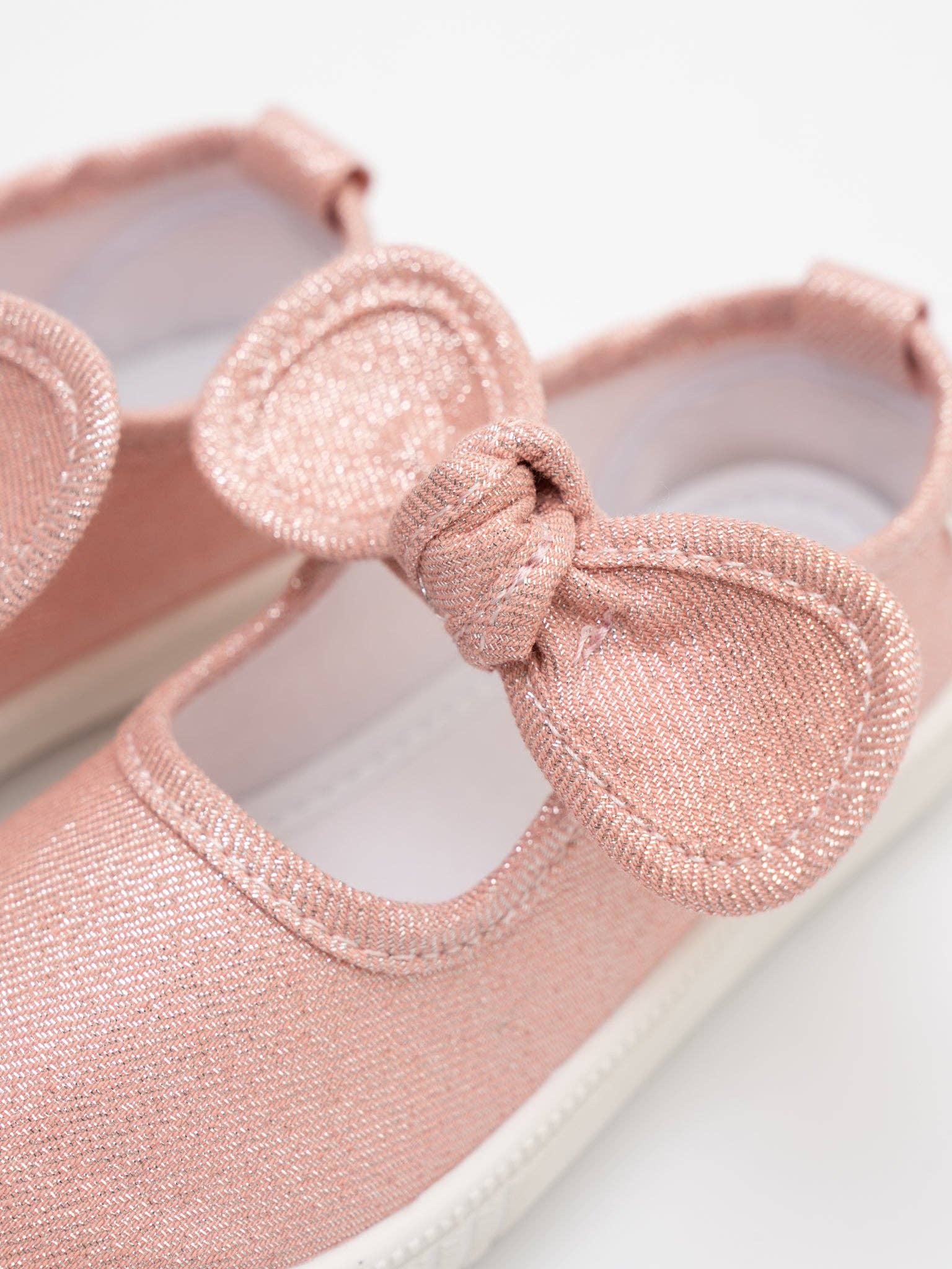Marie Nicole Clothing - Wholesale Lifestyle Sneakers - Kids - Girls' Sparkly Bow Mary Jane Sneaker6