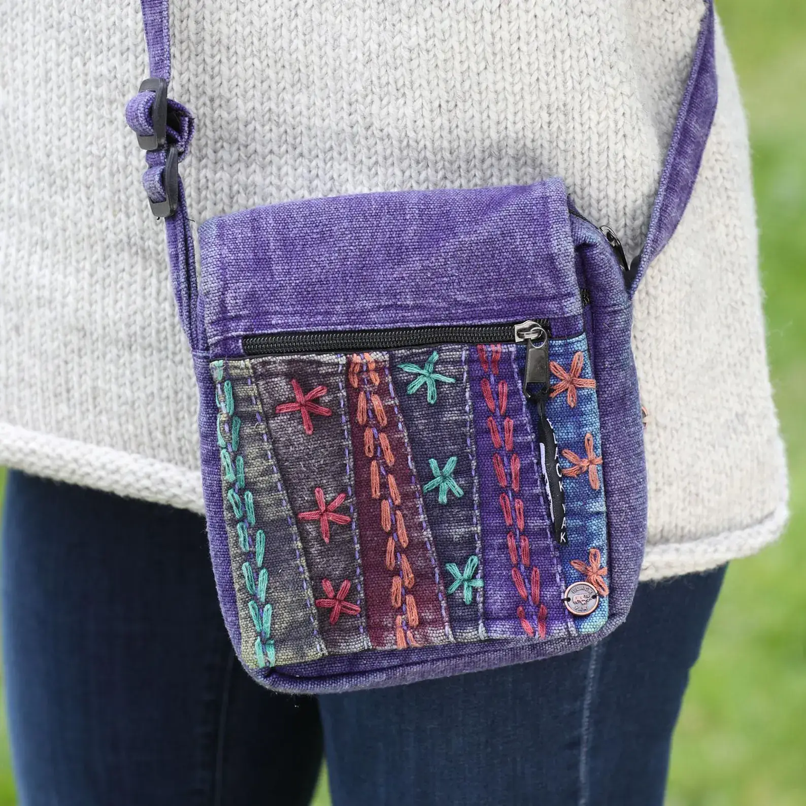 Black Yak Ltd – wholesale Top handle bag – women's – Small Hand Embroidered Bag - Cotton - Fair Trade6