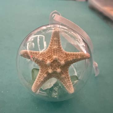 A SEAGLASS CREATION/SALTY SIGNS DESIGNS - Wholesale Ornament - Seaglass Starfish Christmas Ornament 0