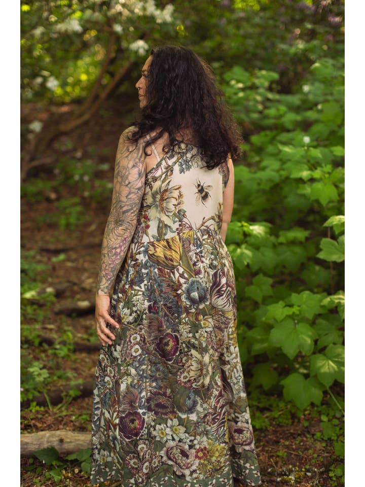 Market of Stars (USA) - Wholesale Dress - Women's - Love Grows Wild Bohéme Long Maxi Slip Dress w/ Bees Floral12