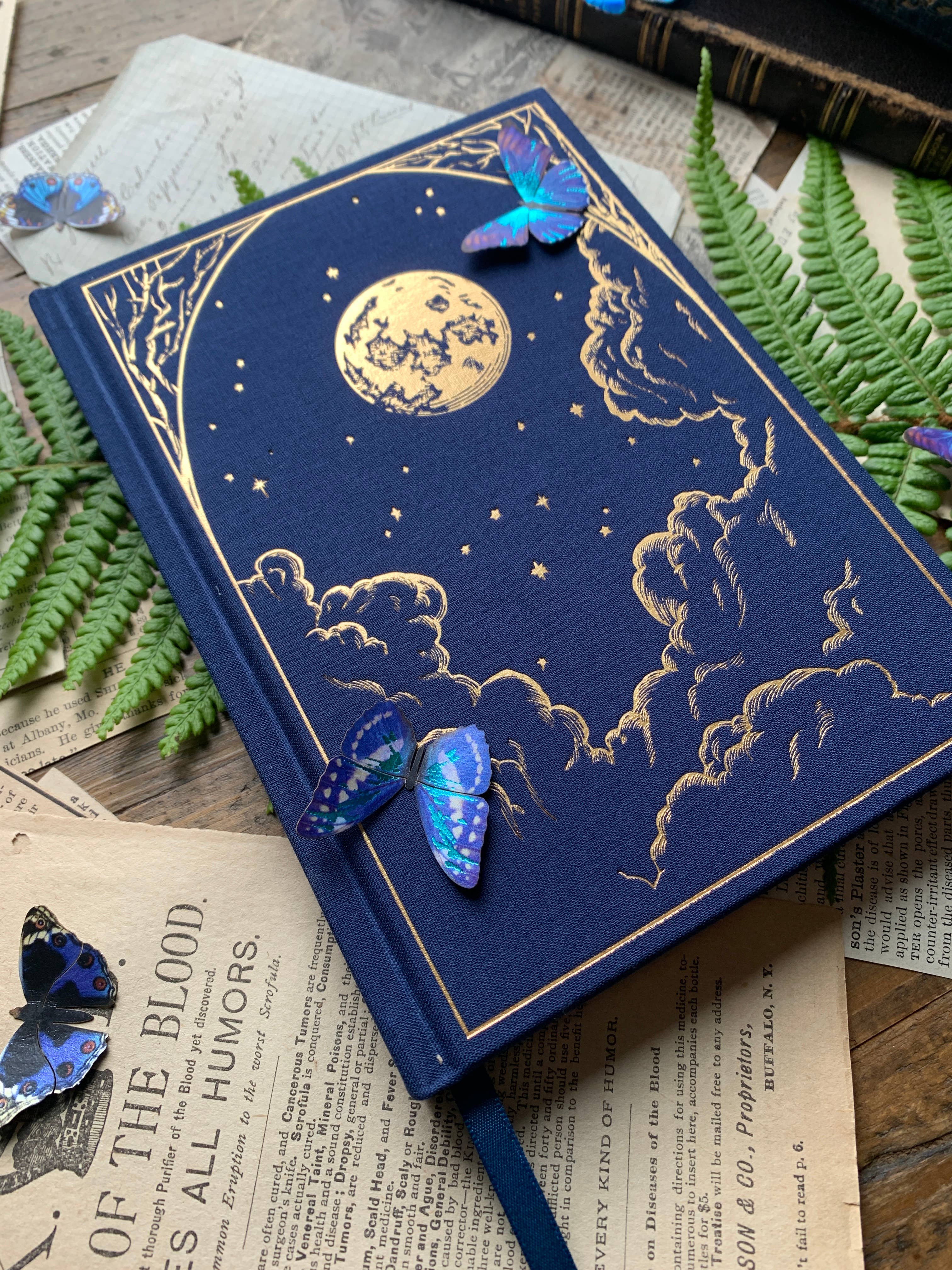 The Creeping Moon - Wholesale Notebook - The Astronomer - B6 vegan blank notebook, 120gsm ivory paper1