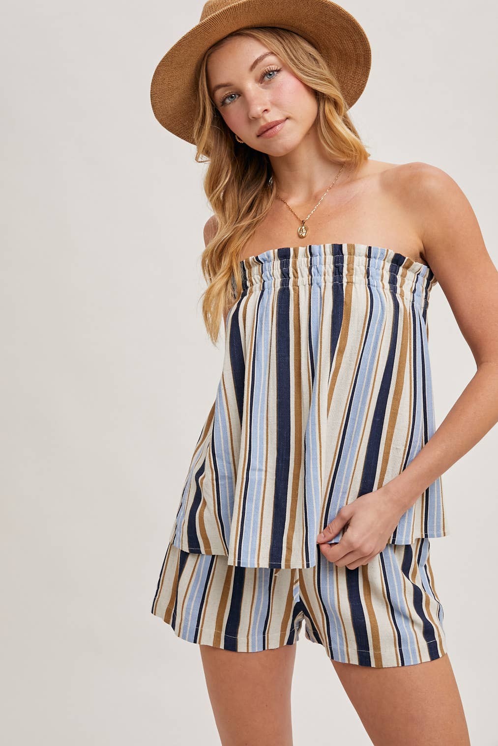 Bluivy - Vente Ensemble de vêtements d'intérieur – femme - ENSEMBLE HAUT SMOCKÉ SANS MANCHES À RAYURES CORFOU & SHORTS0