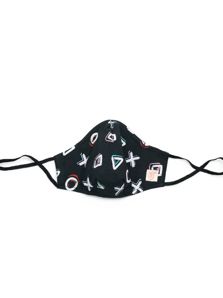 XOXO grafisk mask (nostråd inbäddad) för wholesale av Ten on Ten