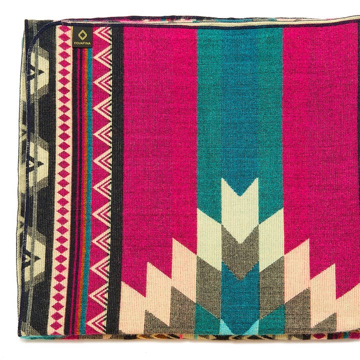 EcuaFina - Wholesale Throw blanket - Alpaca Native Blanket - Antisana Pink 200 X 210 cm 1