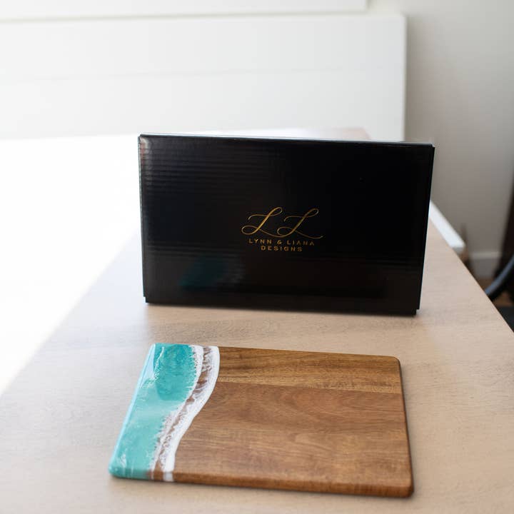 Lynn & Liana Designs - Vendita all'ingrosso Taglieri per formaggio - Tagliere per formaggi e salumi in legno di acacia con resina - No dazi!20