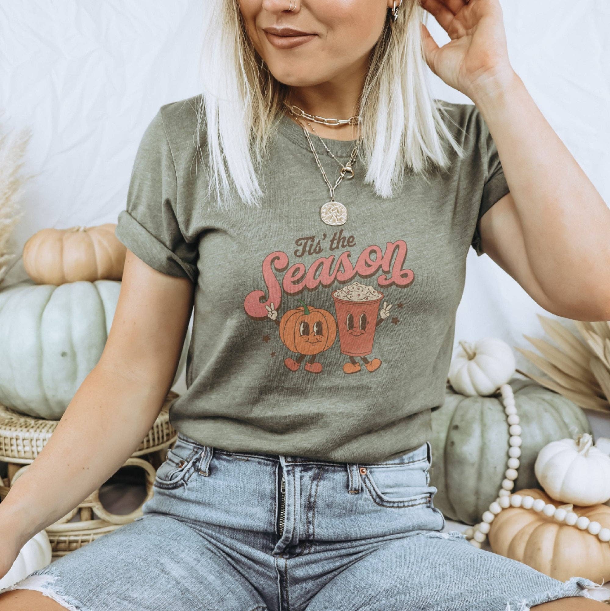 Trendznmore - Modern Graphic Apparel - Vente T-shirt sérigraphié – femme - T-shirt rétro Tis the Season3