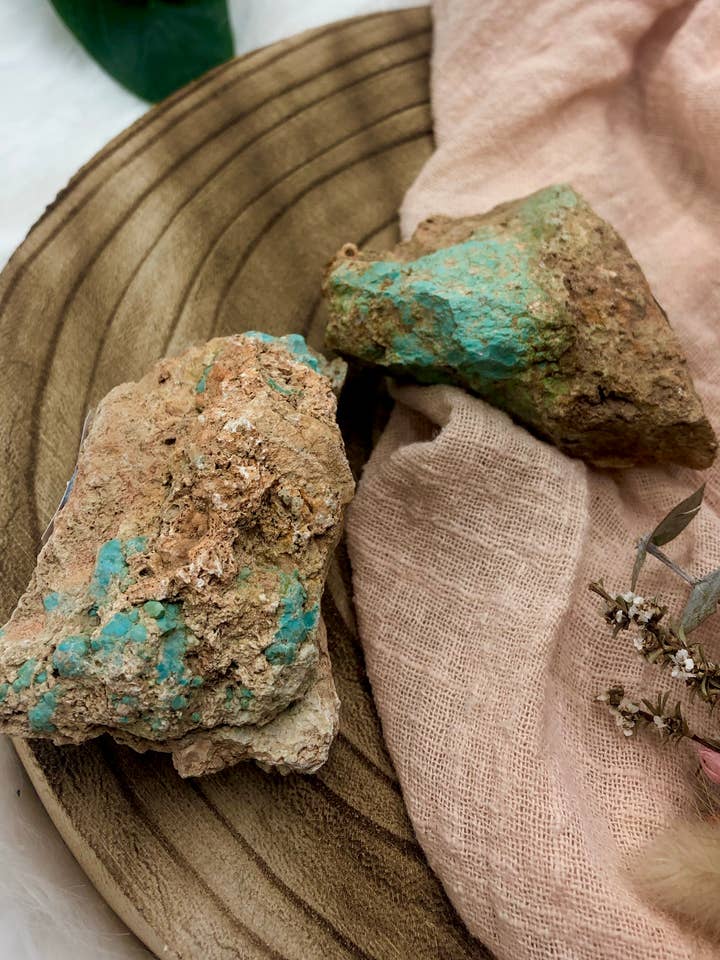 Turchese australiano, grezzo, 6-7 cm per la vendita all'ingrosso da parte di Earth Child Provisions