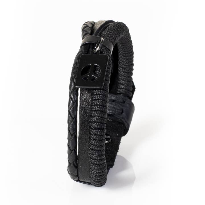 Det opstemt billede for engroshandel hos The Dark Men