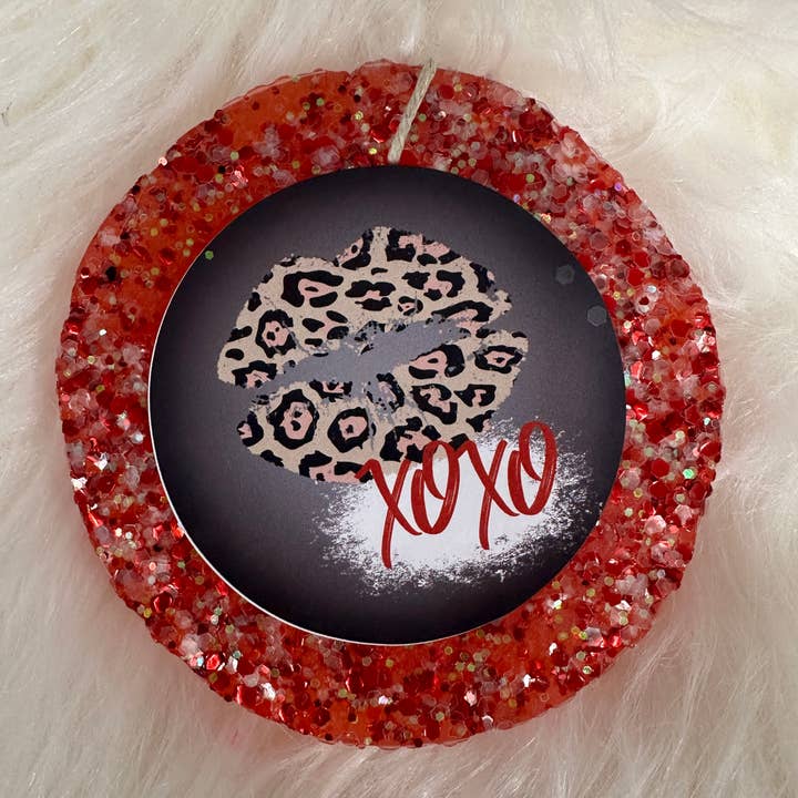 V-dagen XOXO för wholesale av Leafcutter Candle Co.