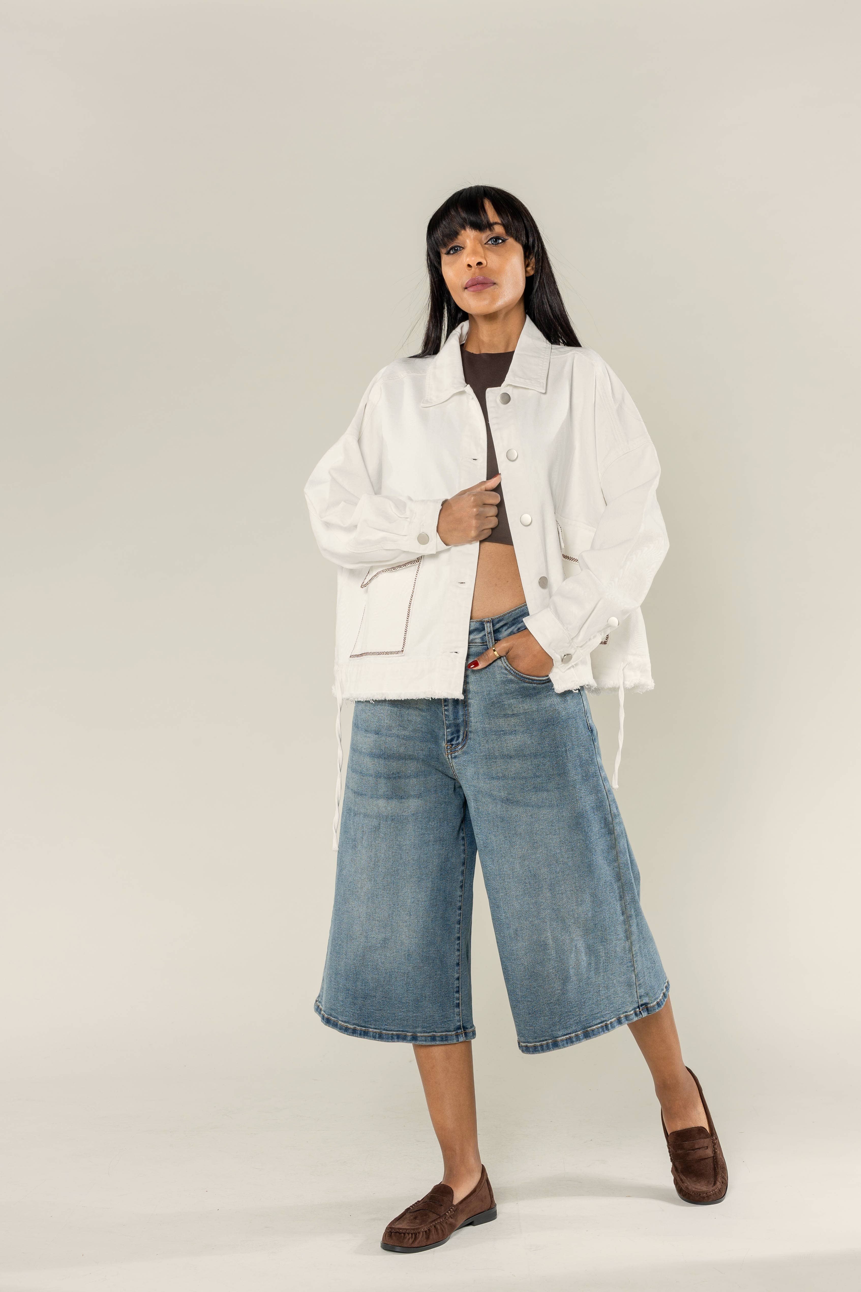 Nina Carter - Wholesale Denim Jacket - Women's - Oversized Denim Jacket Nina Carter large pockets S56243