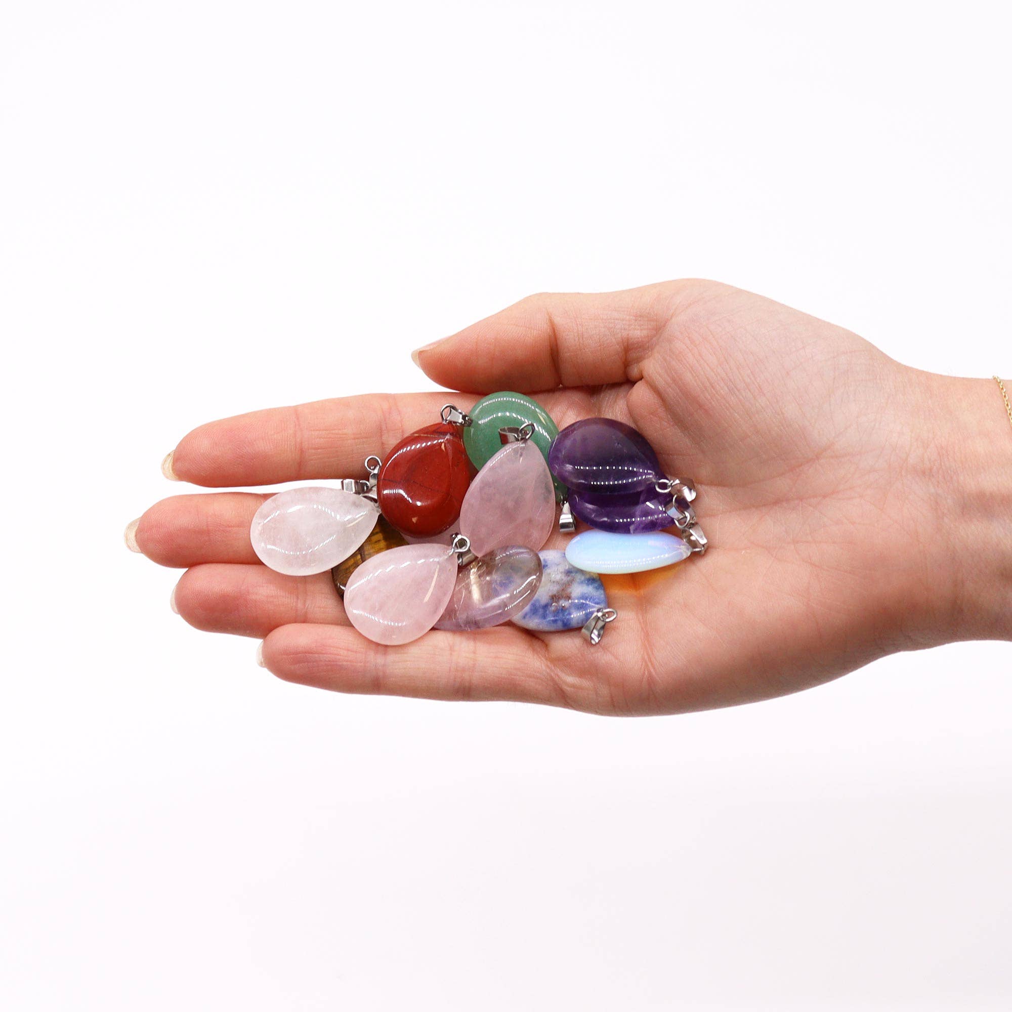 AW Artisan - Vente Bijou - Pendentifs goutte en pierres précieuses 25 x 18 mm1