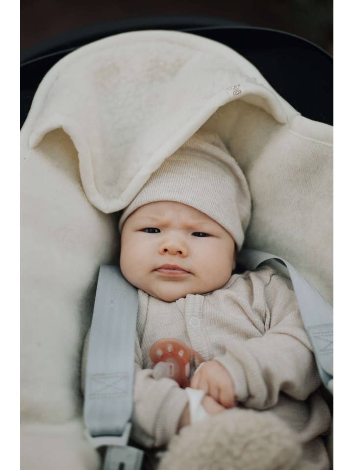 Kico Label - Wholesale Swaddle - Baby - Swaddle blanket with maxi-cosi openings1