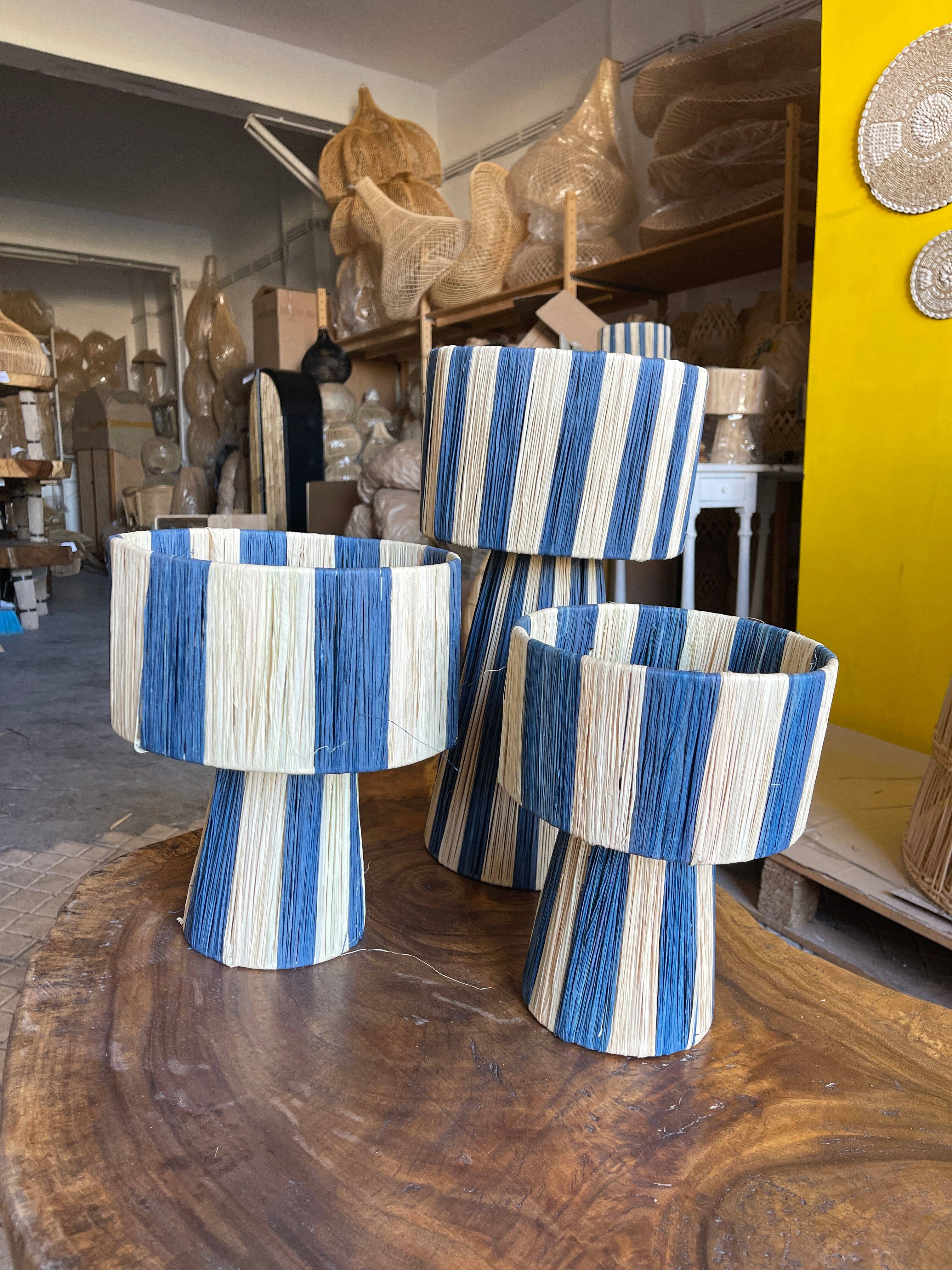 Uma Cantik - Venta al por mayor Lámparas decorativas/de escritorio - Lámpara de mesa Balibo azul7