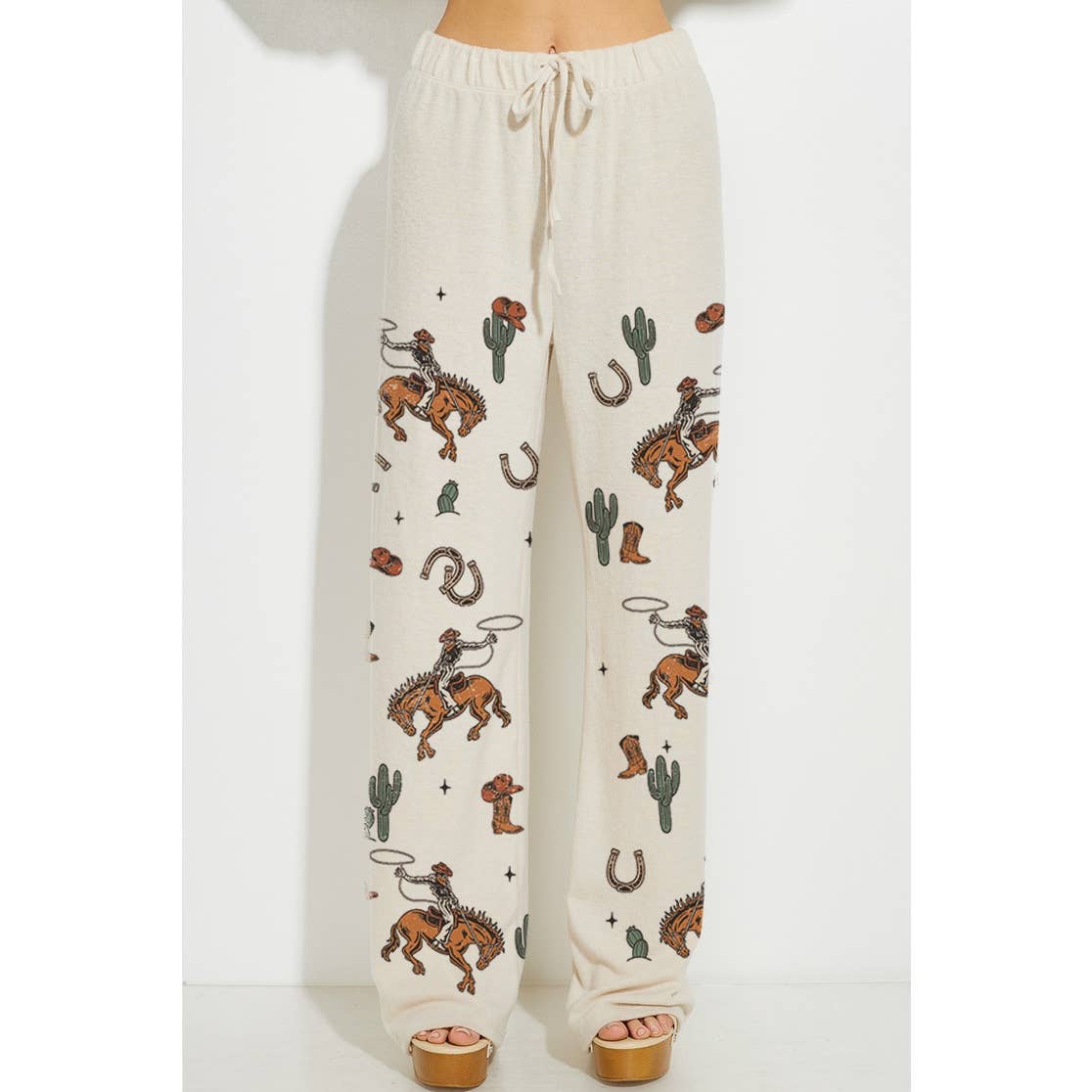 Phil Love - Wholesale Lounge Set - Women's - Cowgirl cactus print soft brushed loungewear set 17