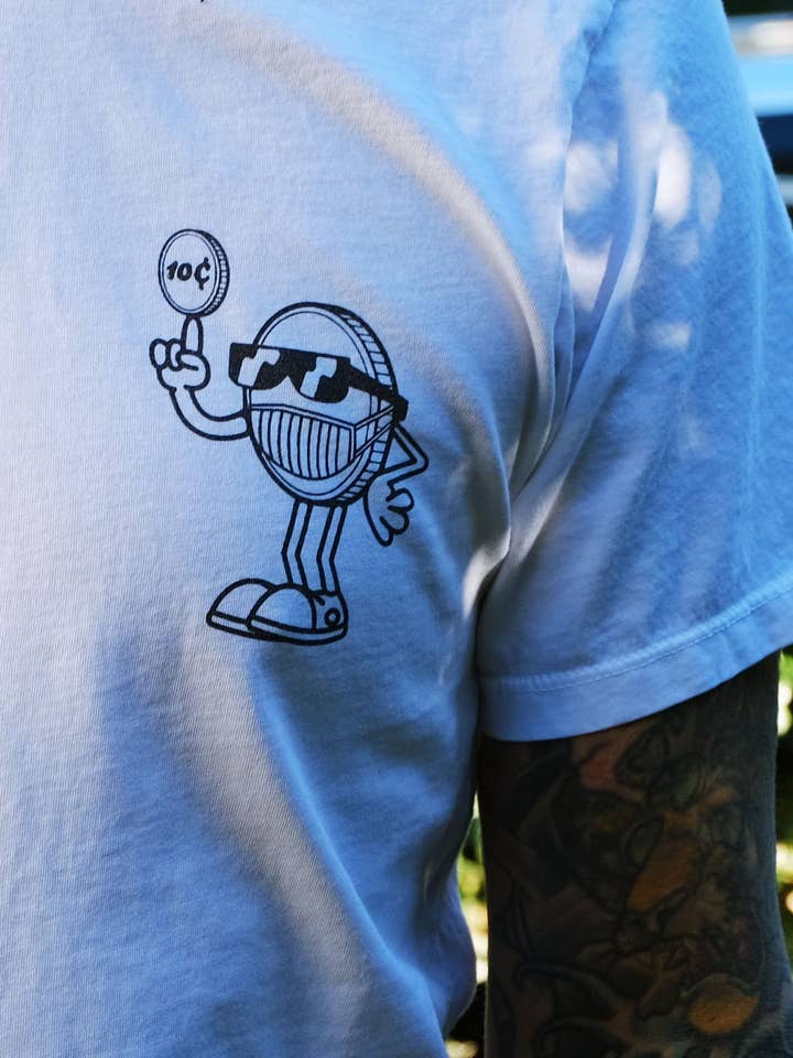 Tee Dime | Stay Home per la vendita all'ingrosso da parte di Rustic Dime