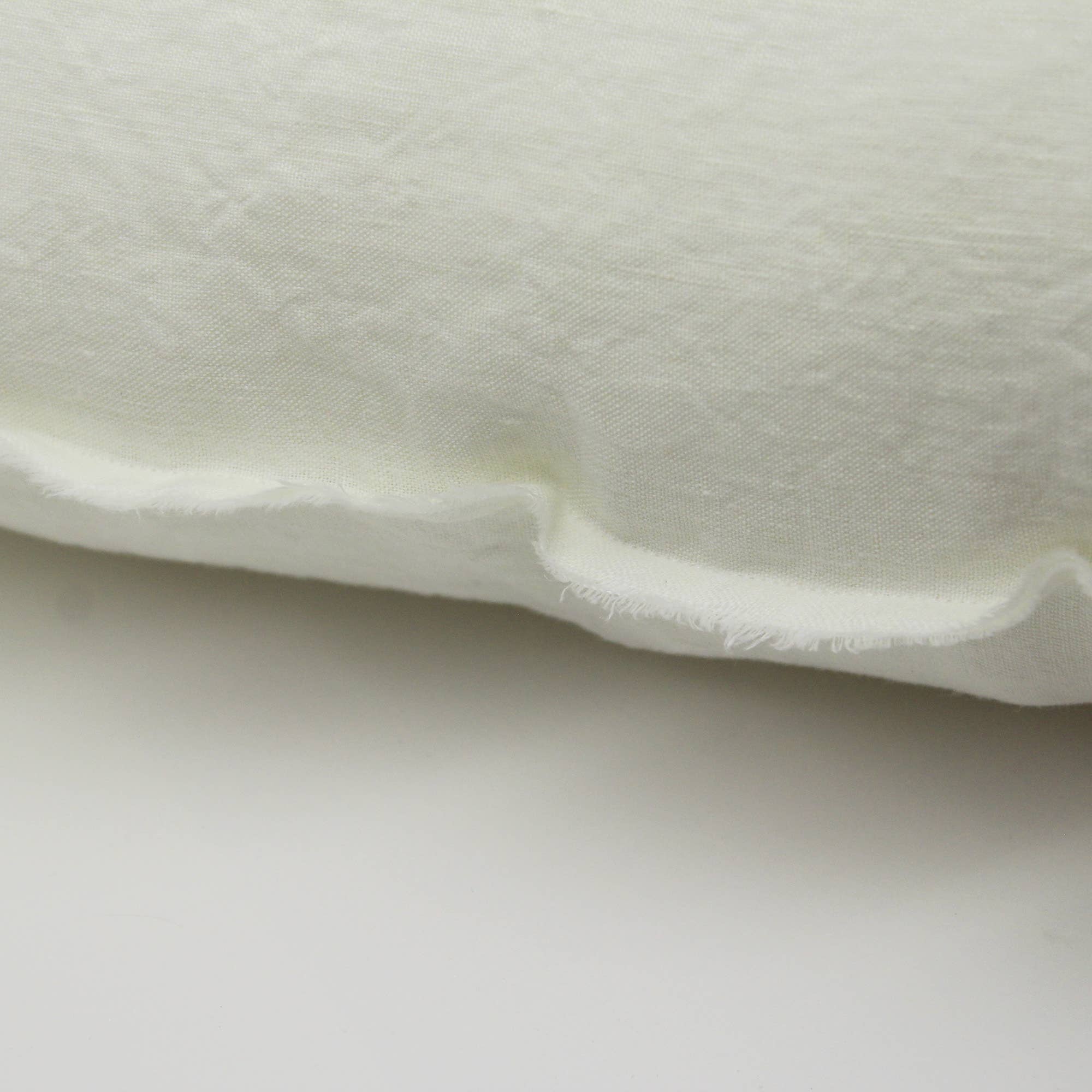 Giardino Segreto - Wholesale Throw/Decorative Pillow - TORN pure linen cushion15