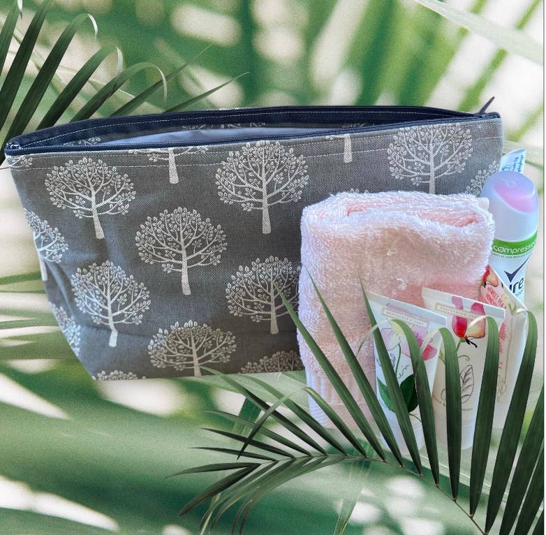 everydaybags.gifts - Vendita all'ingrosso Beauty case - Donna - Borsa da toilette in tessuto di gelso grigio fatto a mano – Borsa per articoli da toeletta3