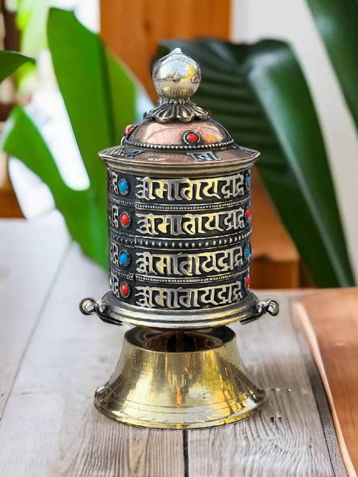 Rueda de oración budista giratoria para venta al por mayor de Numri Design