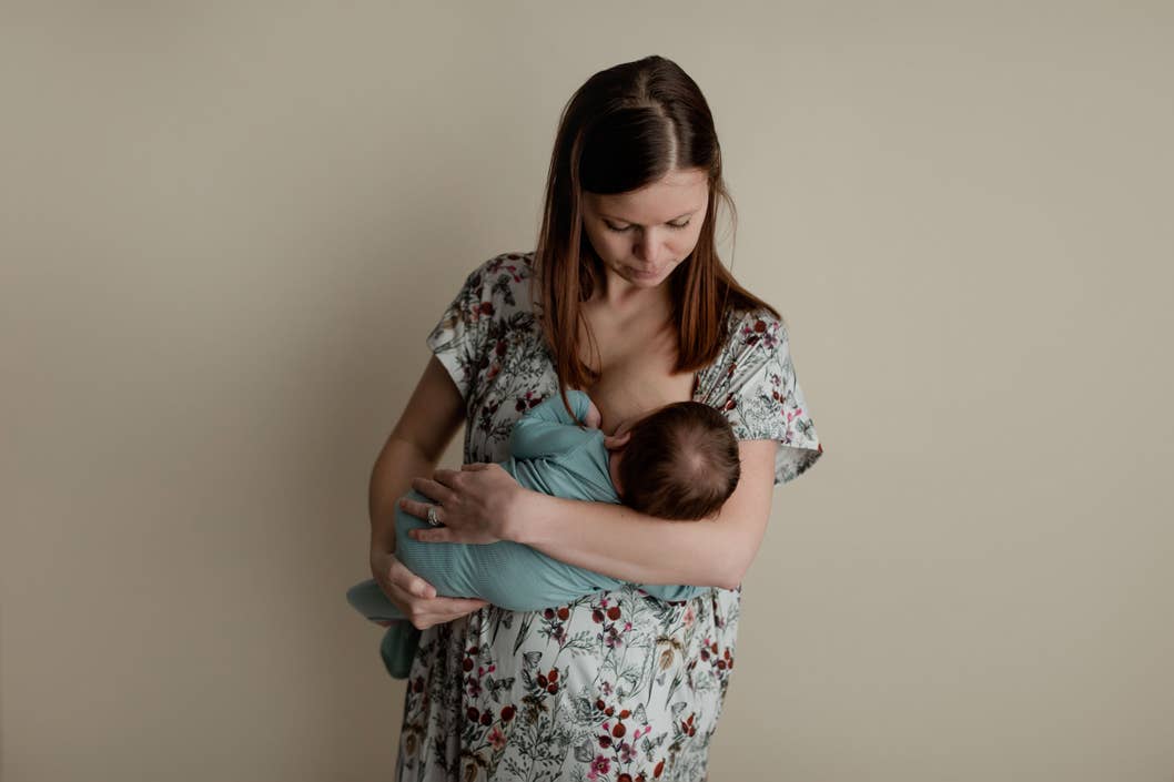 Three Little Tots - Wholesale Dress - Maternity - Floral Mommy Labor and Delivery/ Nursing Gown1