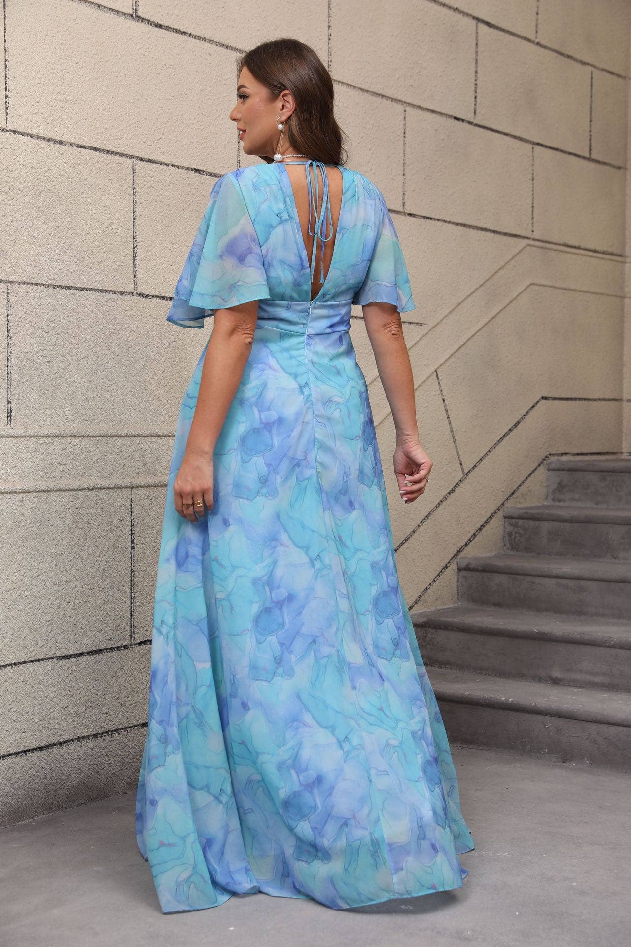 Lucas & Emma - Sarl RJ & co – Engroshandel Aftenkjole - Dame – Elegant og trendy ceremoni plus size kjole 251082