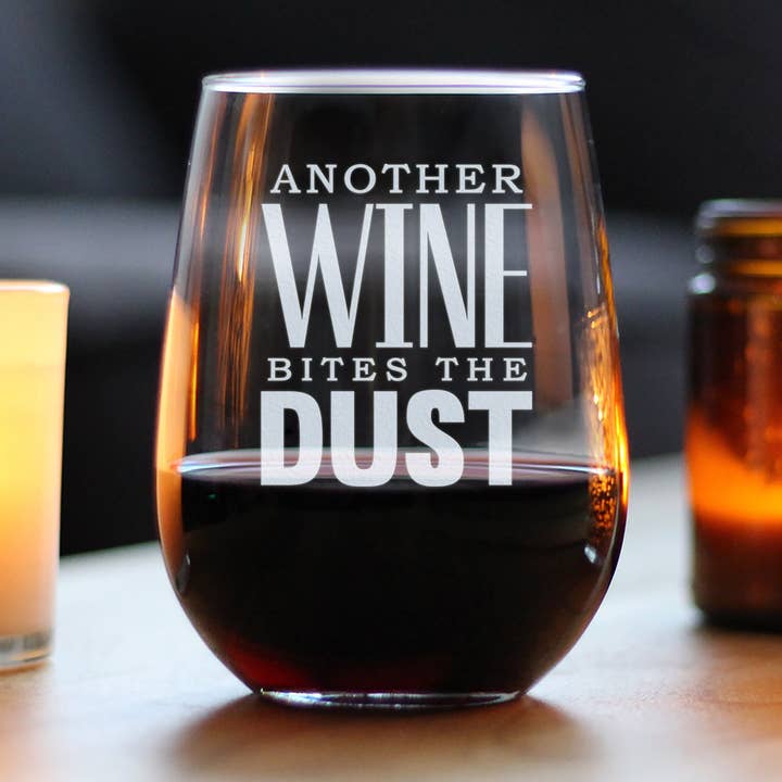 bevvee – Copo de vinho por atacado – Copo de Vinho Bites the Dust Stemless - Presentes engraçados e decoração0