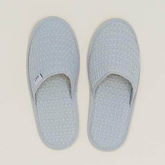 Pantuflas simples de waffle - color cielo para venta al por mayor de Hawkins New York