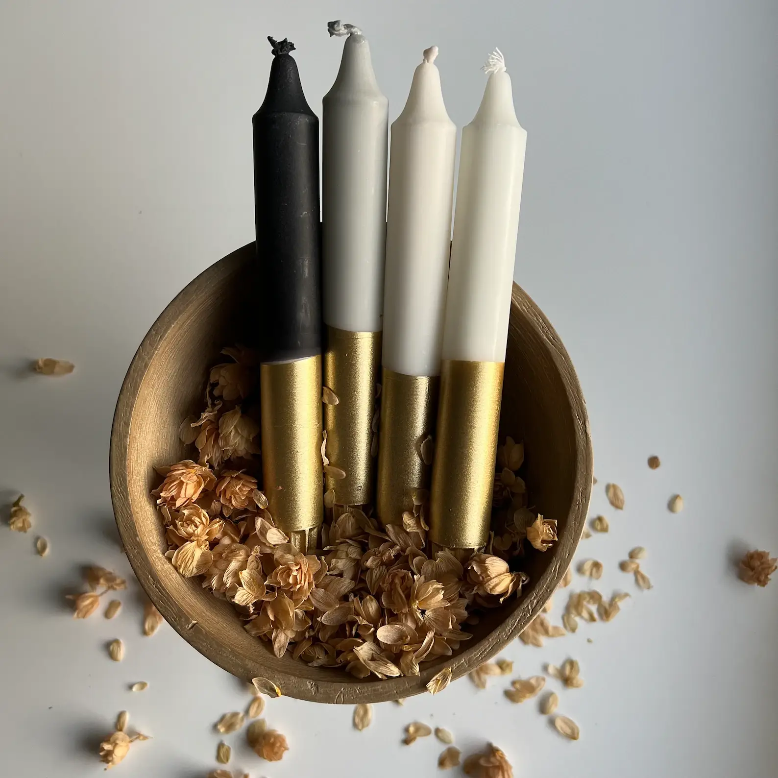 Miss Wildhorse - Wholesale Tapered Candle/Candlestick - Dip Dye Candles/*Black Gull* Black Gray Beige Gold1