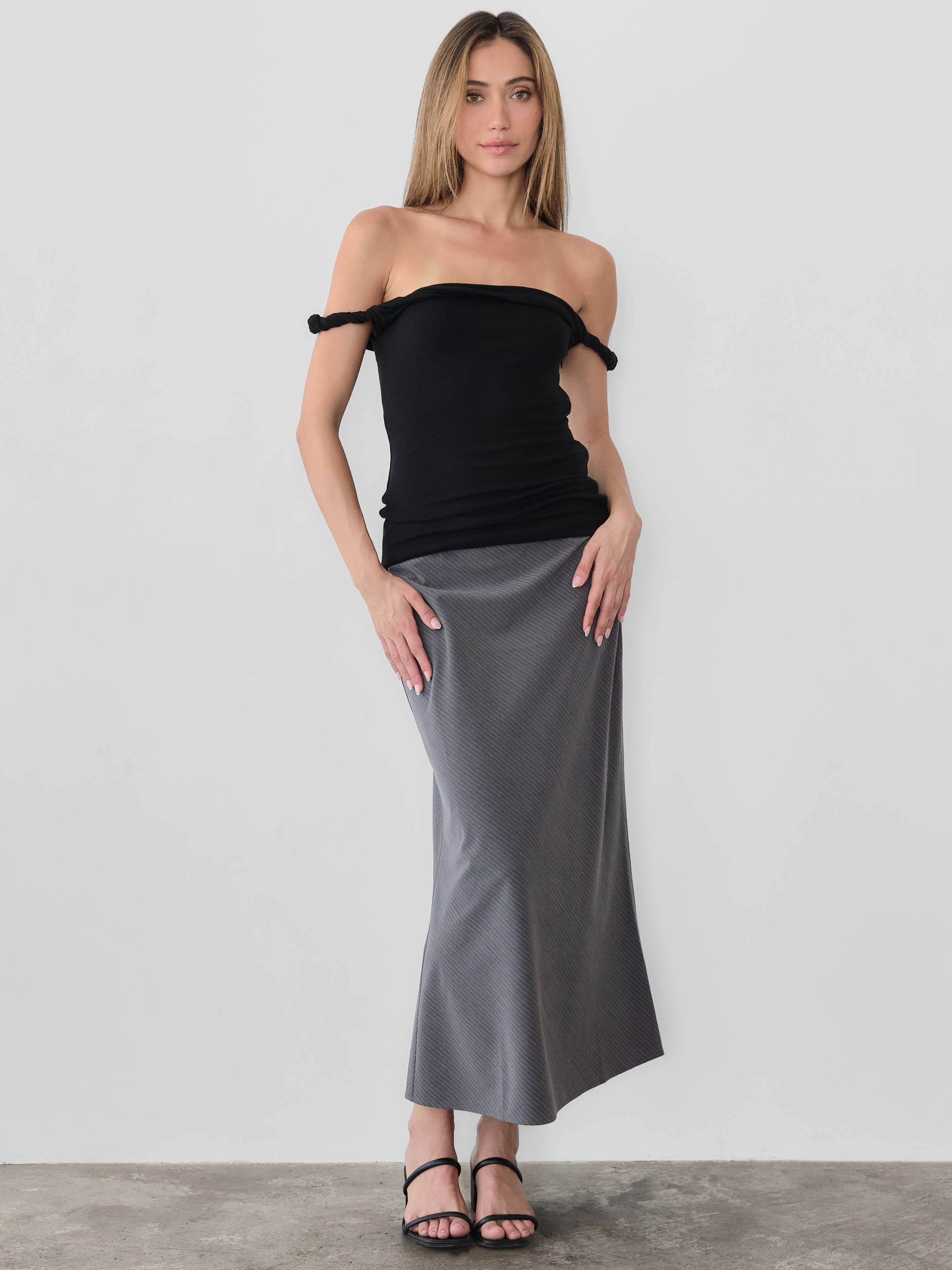 MOD REF - Wholesale Blouse - Women's - The Alix Top | Twisted Off the Shoulder Tank Top5