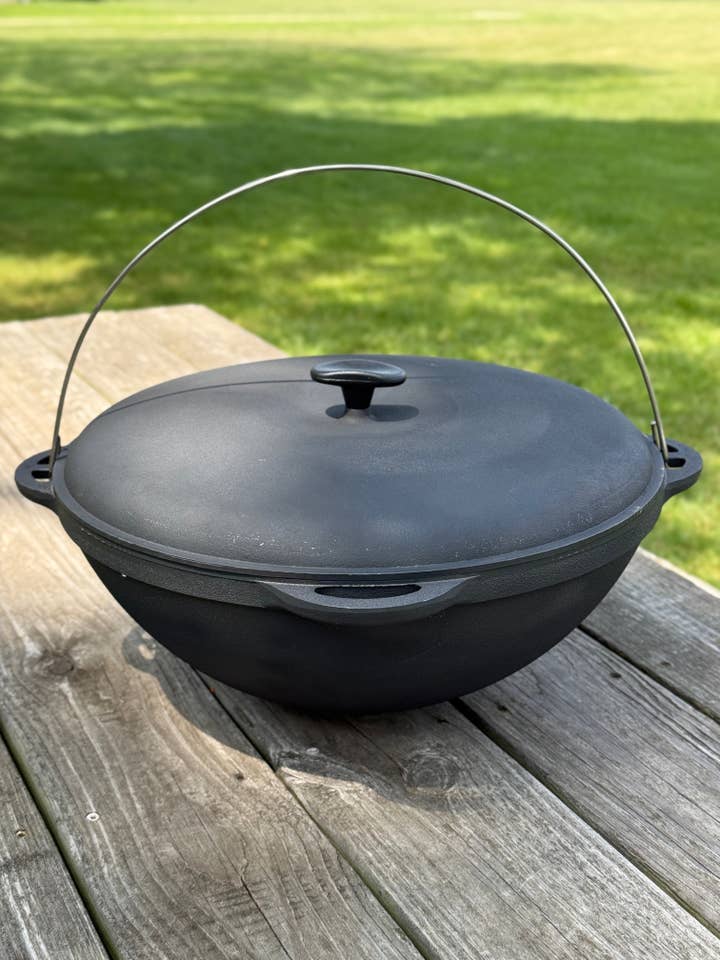 Cast Iron Cauldron 17L / WOK with Lid for wholesale by Timeless Steel