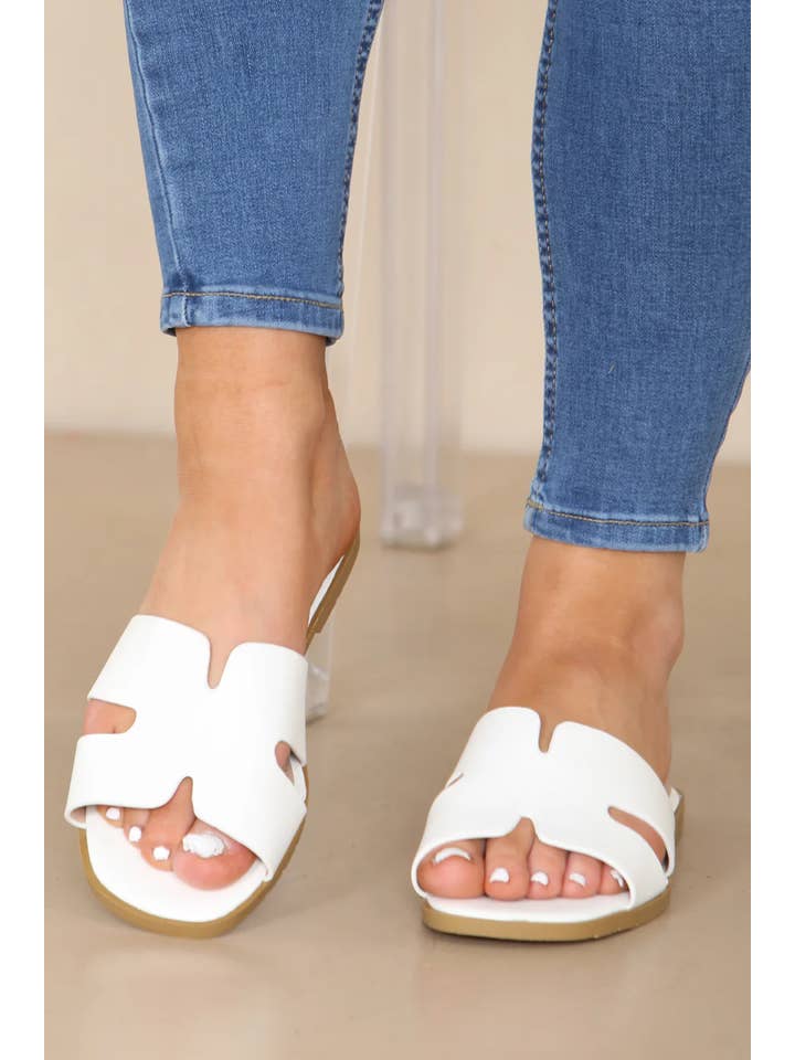 No Doubt Shoes – wholesale Sandals – Women's – WOMEN'S PU STRAP SUMMER FLAT FAUX LEATHER SANDALS 16