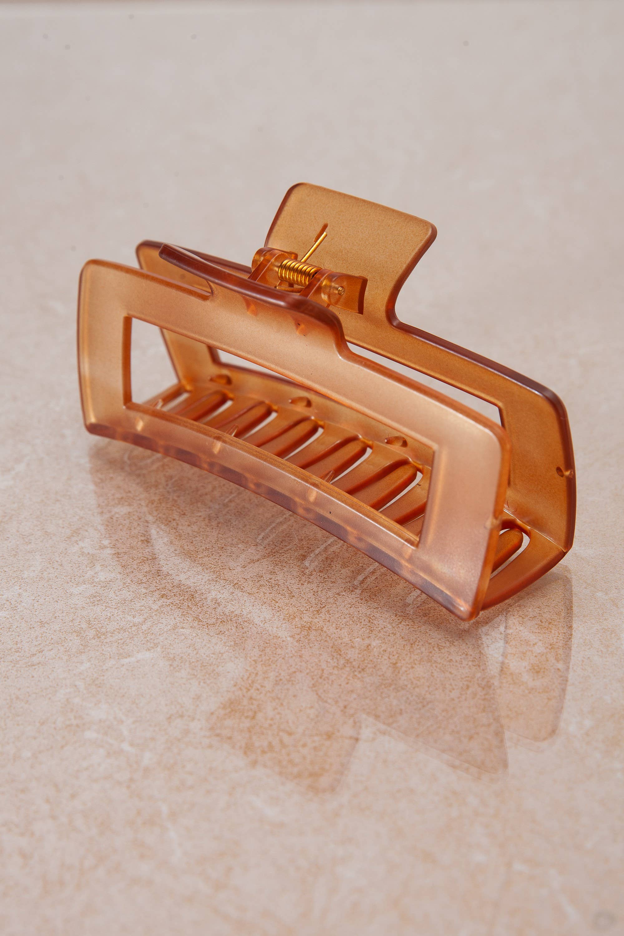 JOSSLYN by wall to wall - Wholesale Hair Clip - Women's - EXTRA LARGE HAIR CLAW CLIPS  | 40H4375