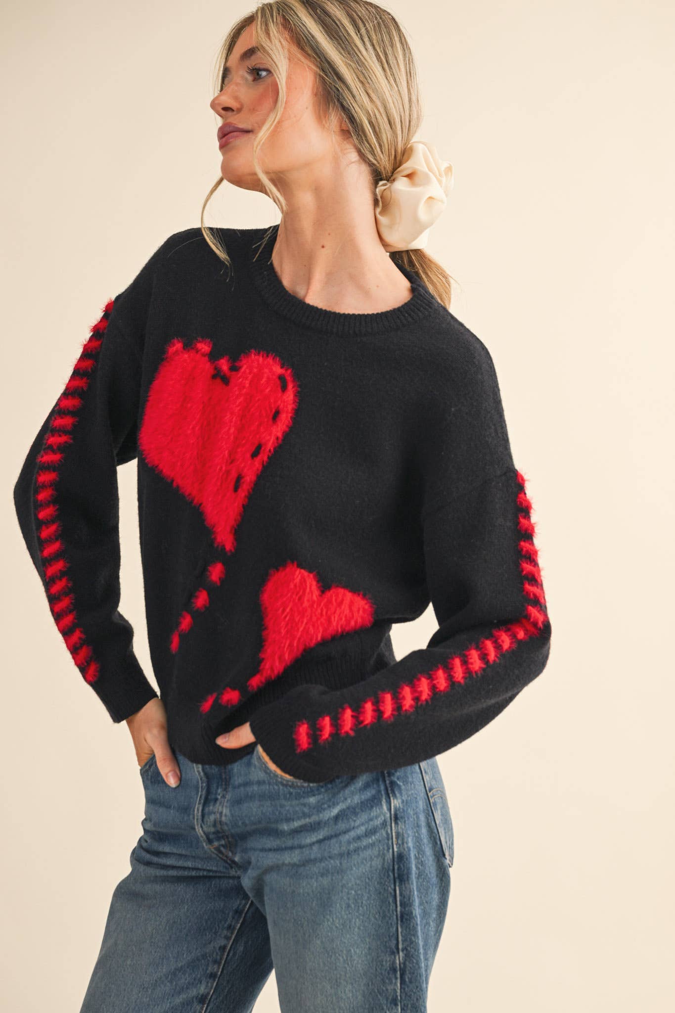 &MERCI - Wholesale Knit Sweater - Women's - FUZZY HEART KNIT SWEATER WITH WHIP STITCH MSW109904