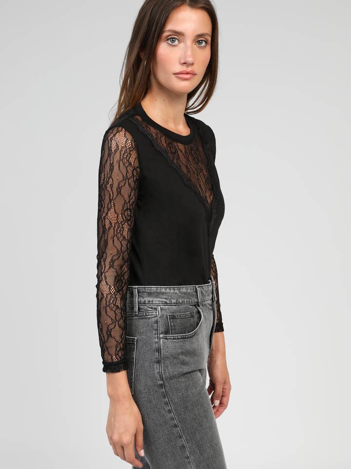 An'ge - Wholesale Blouse - Women's - ADALIDA black T-SHIRT1