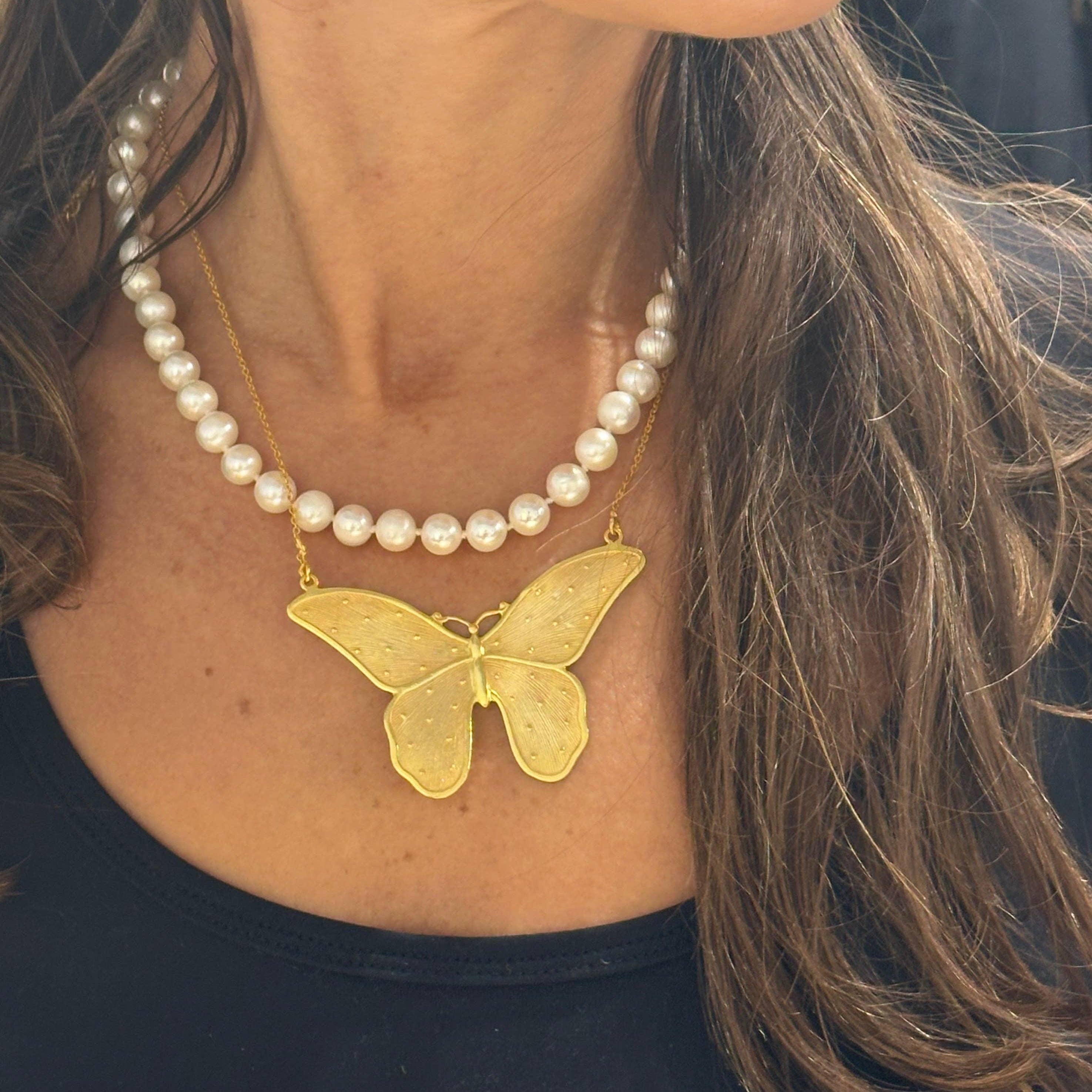 Anokhi Green | Handmade Gemstone Jewelry - Vente Colliers à pendentif - Collier Papillon | Chaîne en Or | Collier Espoir + Renaissance1