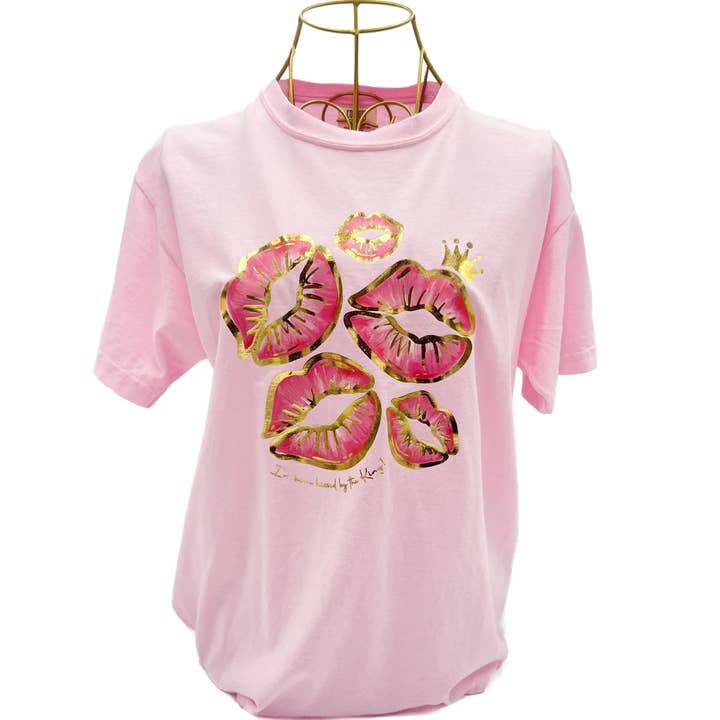 Guldfolie kysst av kungen T-shirt - 940 för wholesale av Rachel Brooks Design, LLC