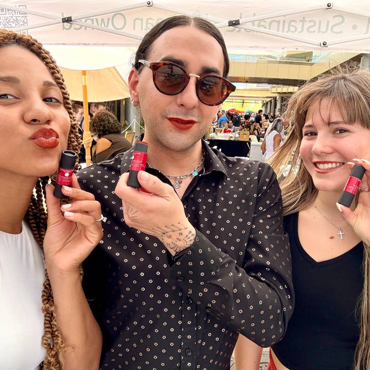 Effervesce - Wholesale Lipstick - LipStick & LipGloss - Long Wear, Hydrating, Eco-Friendly5