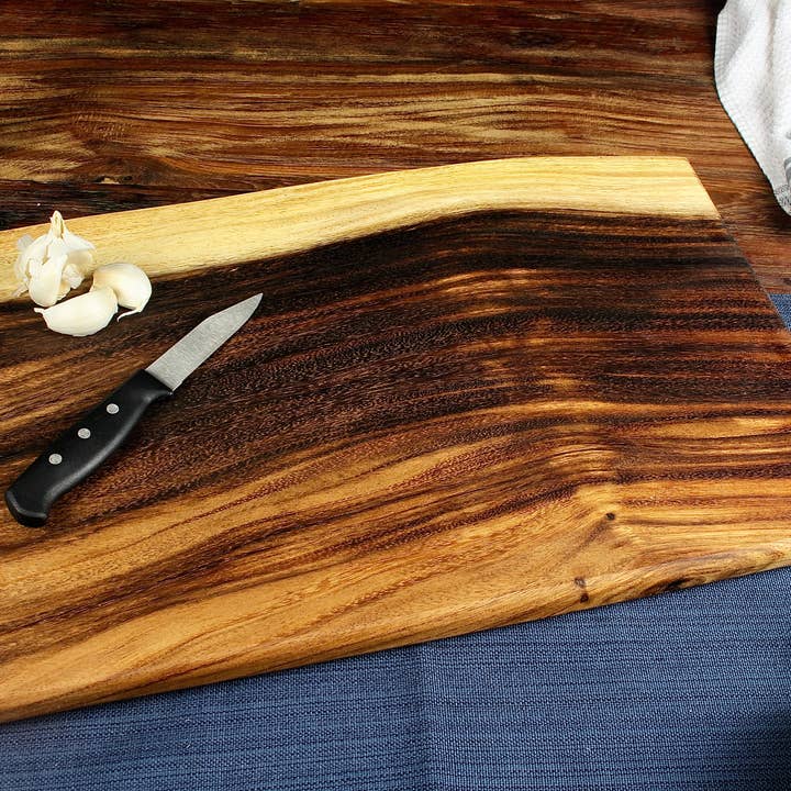 Tuckahoe Hardwoods - Wholesale Cutting Board - Large Live Edge Square End Board