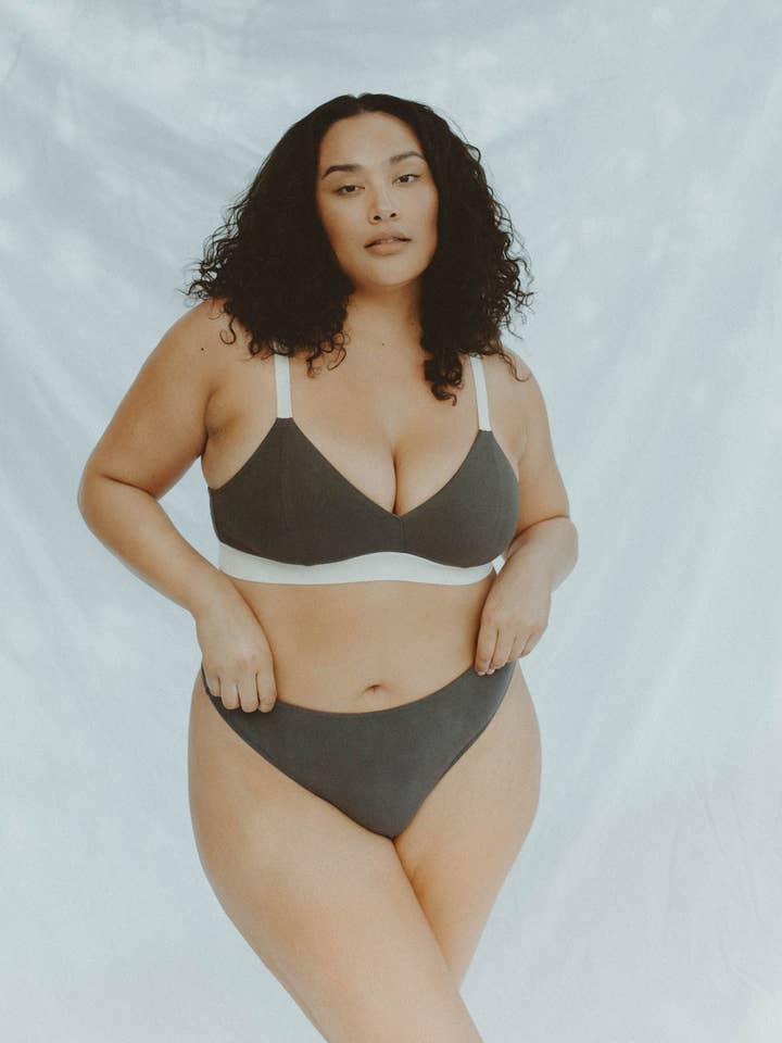 The T-Shirt Bra for wholesale by Esra the Label