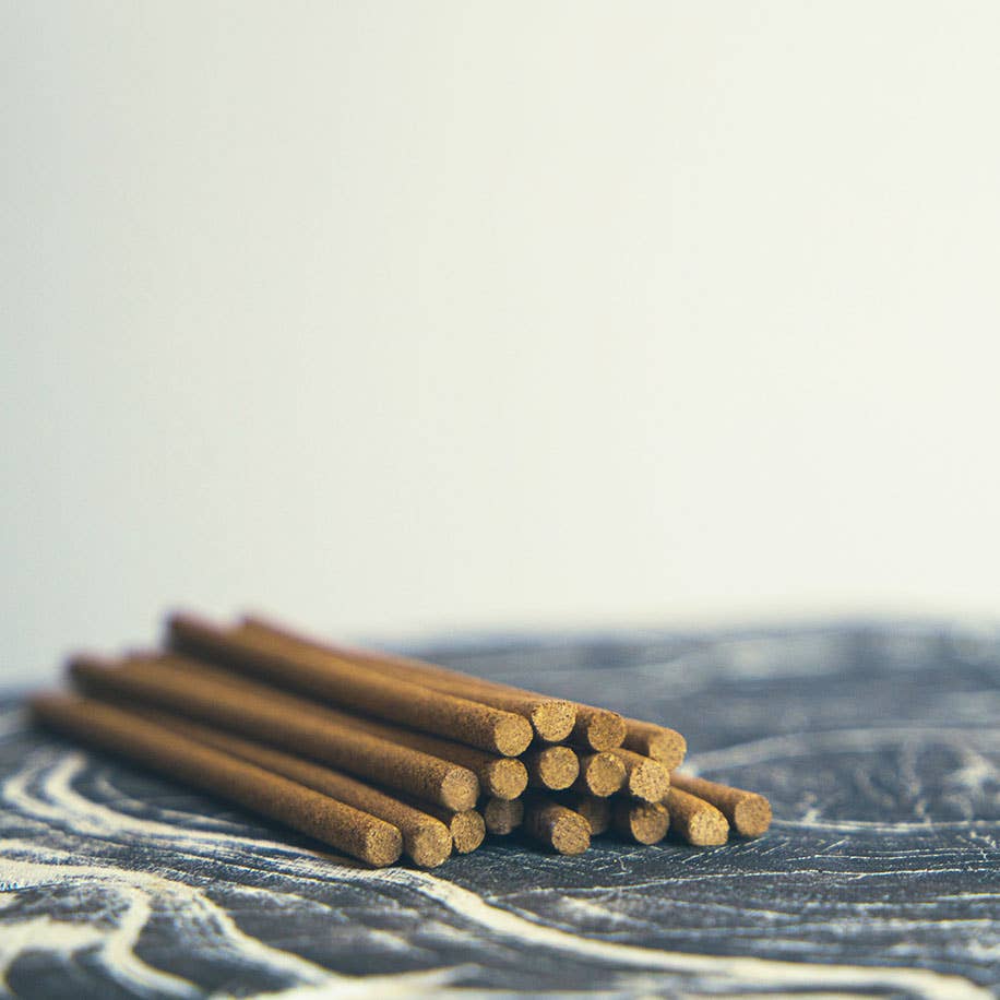 Aurora Craft - Wholesale Incense - Healer - Natural Incense (Sage, Laurel, Juniper)3