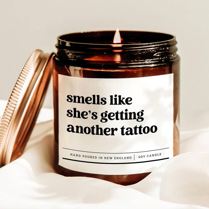 Sjov Tatoveringslys, Sojavoks, Ravglas, Gave, Humor for engroshandel hos Scently Moments