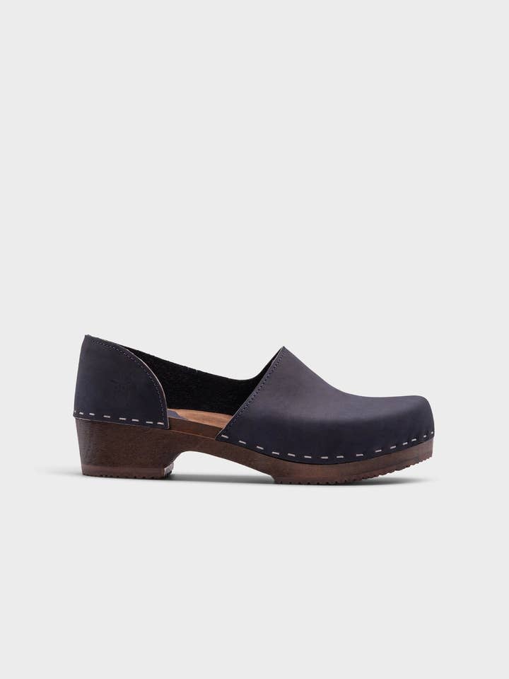Brett low closed-back clogs for wholesale by Sandgrens