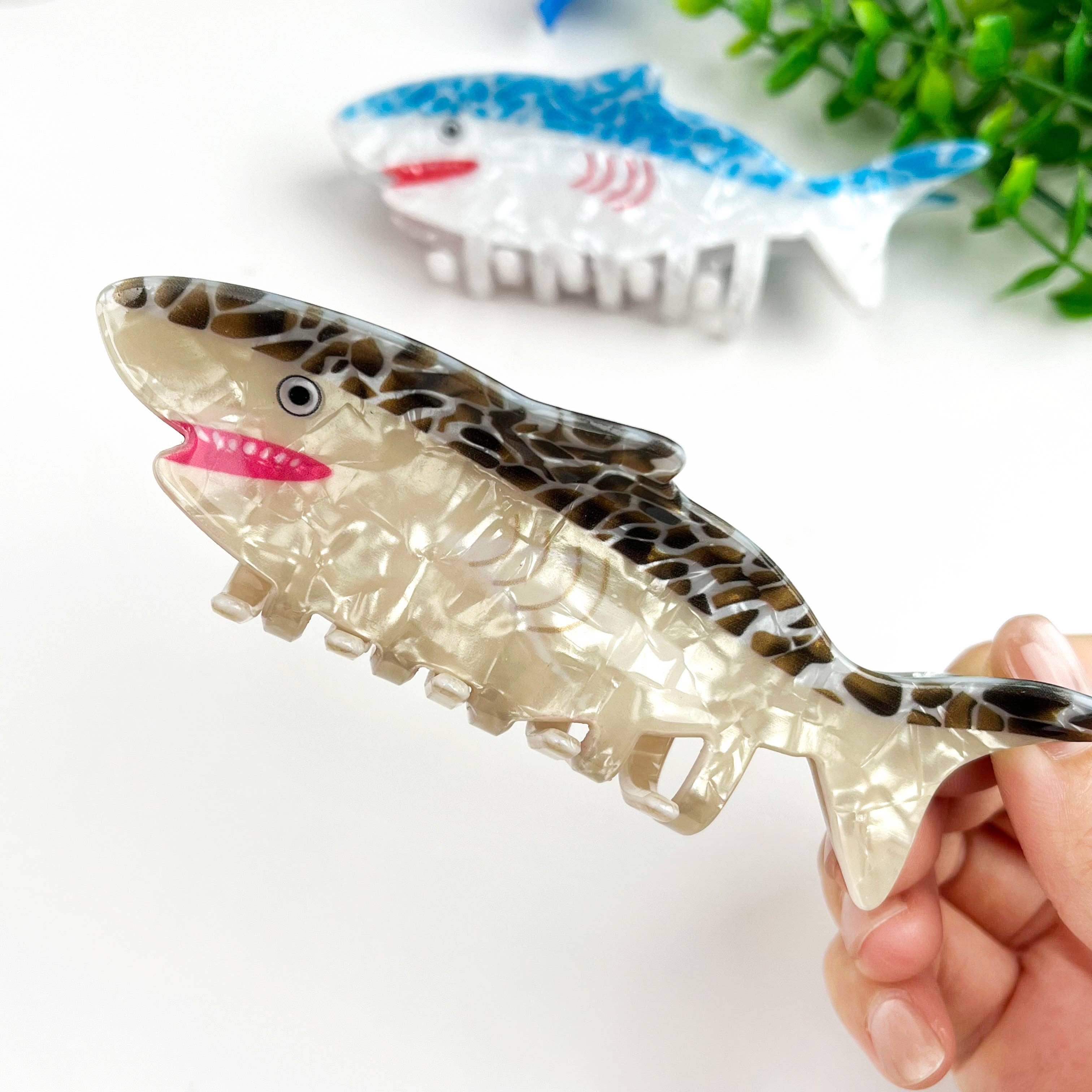 mildstyles - Wholesale Hair Clip - Women's - New Shark Ocean Animal Printed Hair Claw Clip2