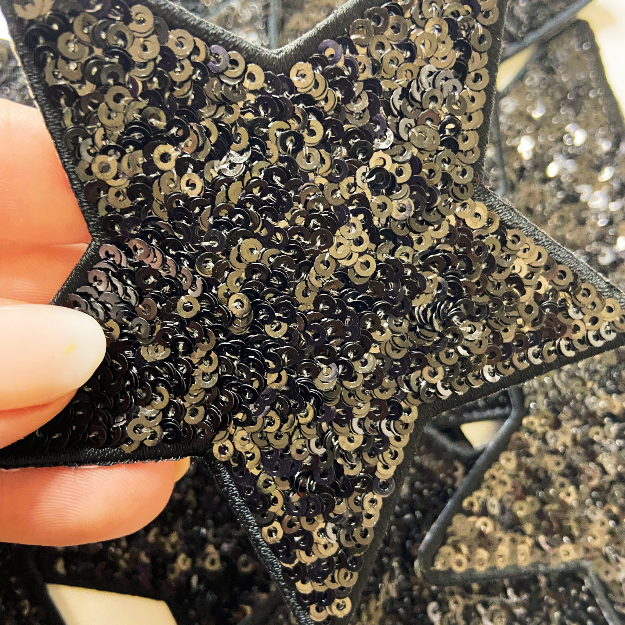 TEELUX – wholesale Patch – 4" Black Star - Sequin Embroidered Hat Patch1