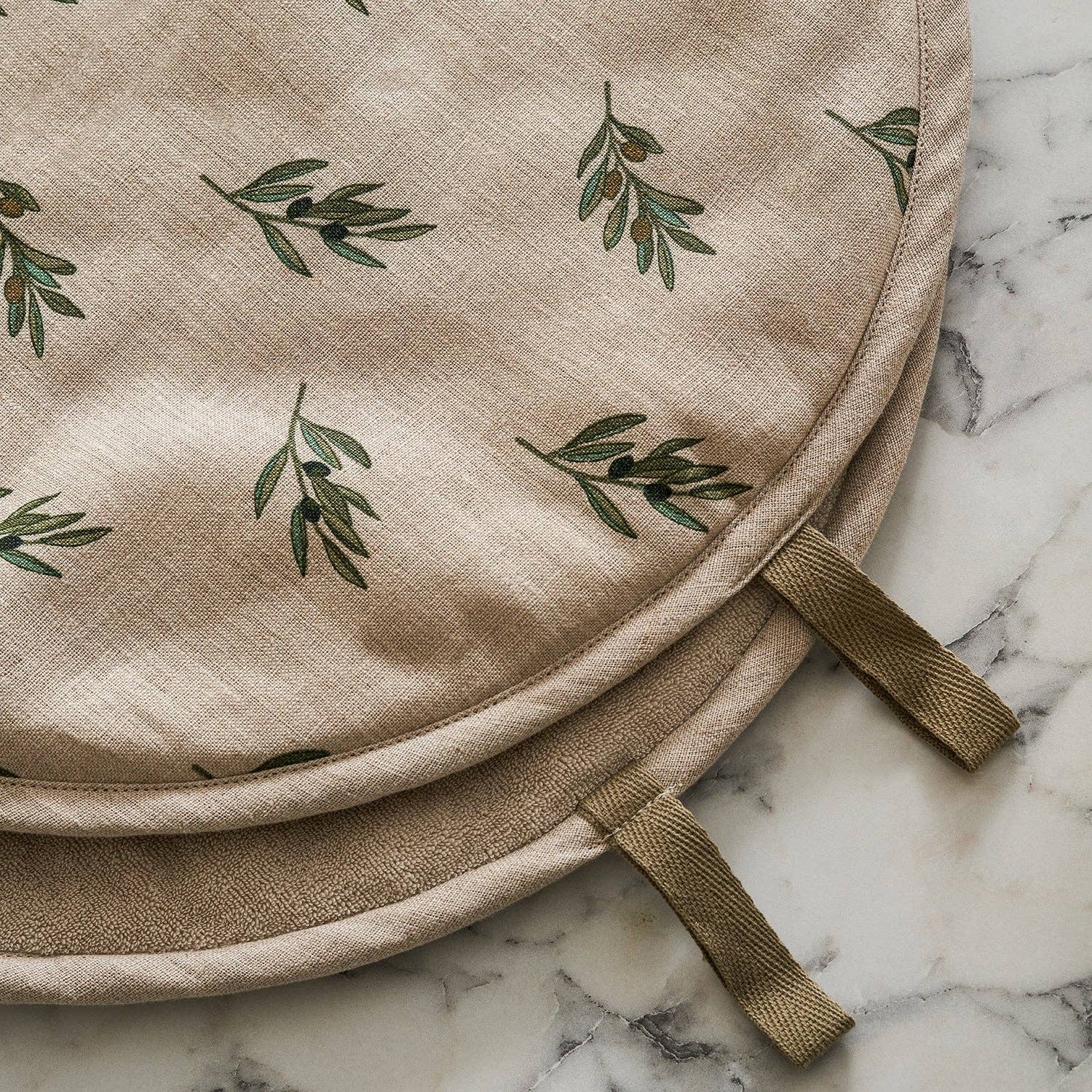 Sophie Allport – wholesale Oven mitt/pot holder – Olive Linen Circular Hob Cover1