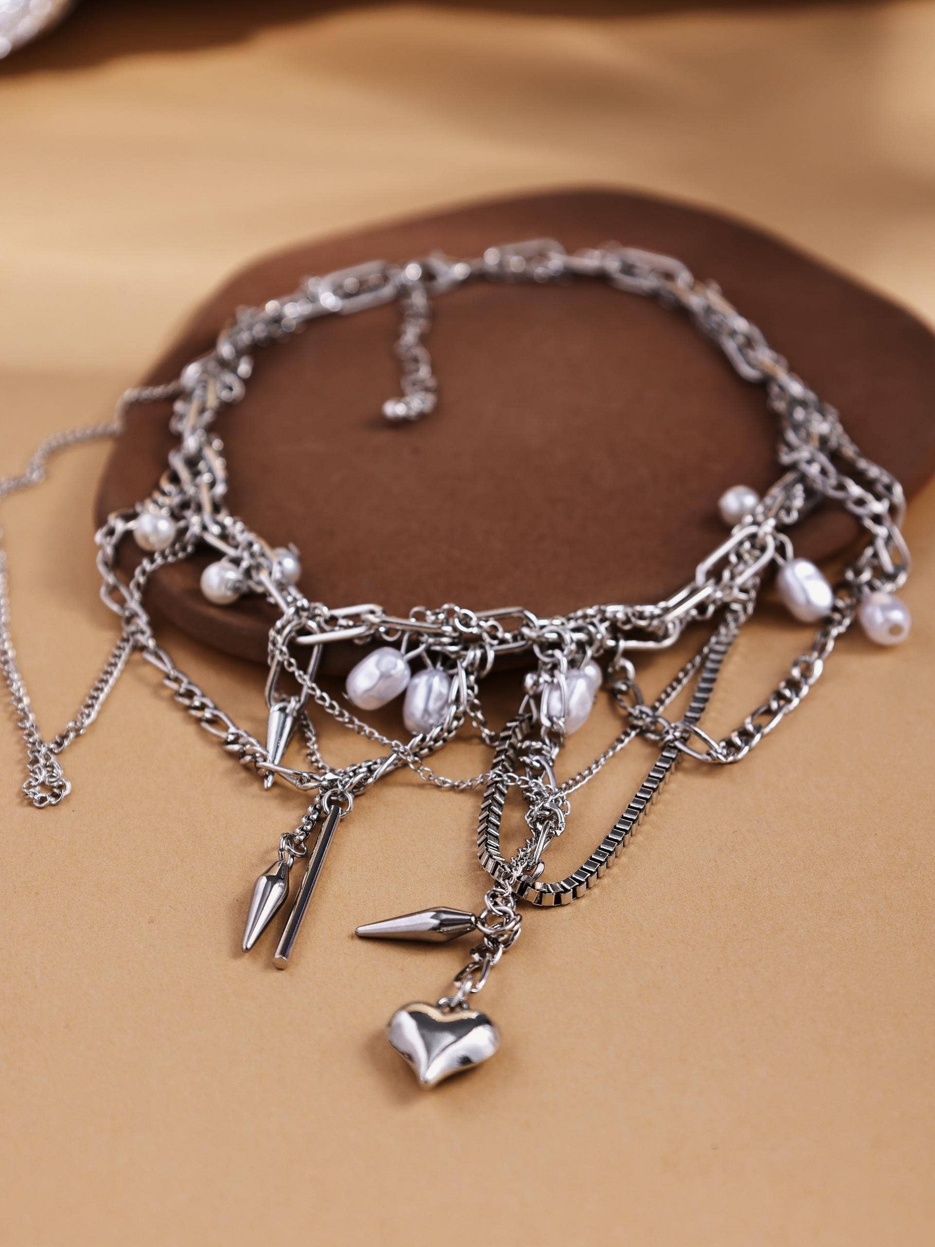 Revelari – Colar pingente/pendente por atacado – Colar de Camadas Múltiplas em Prata com Pérola e Pingentes de Espigão1