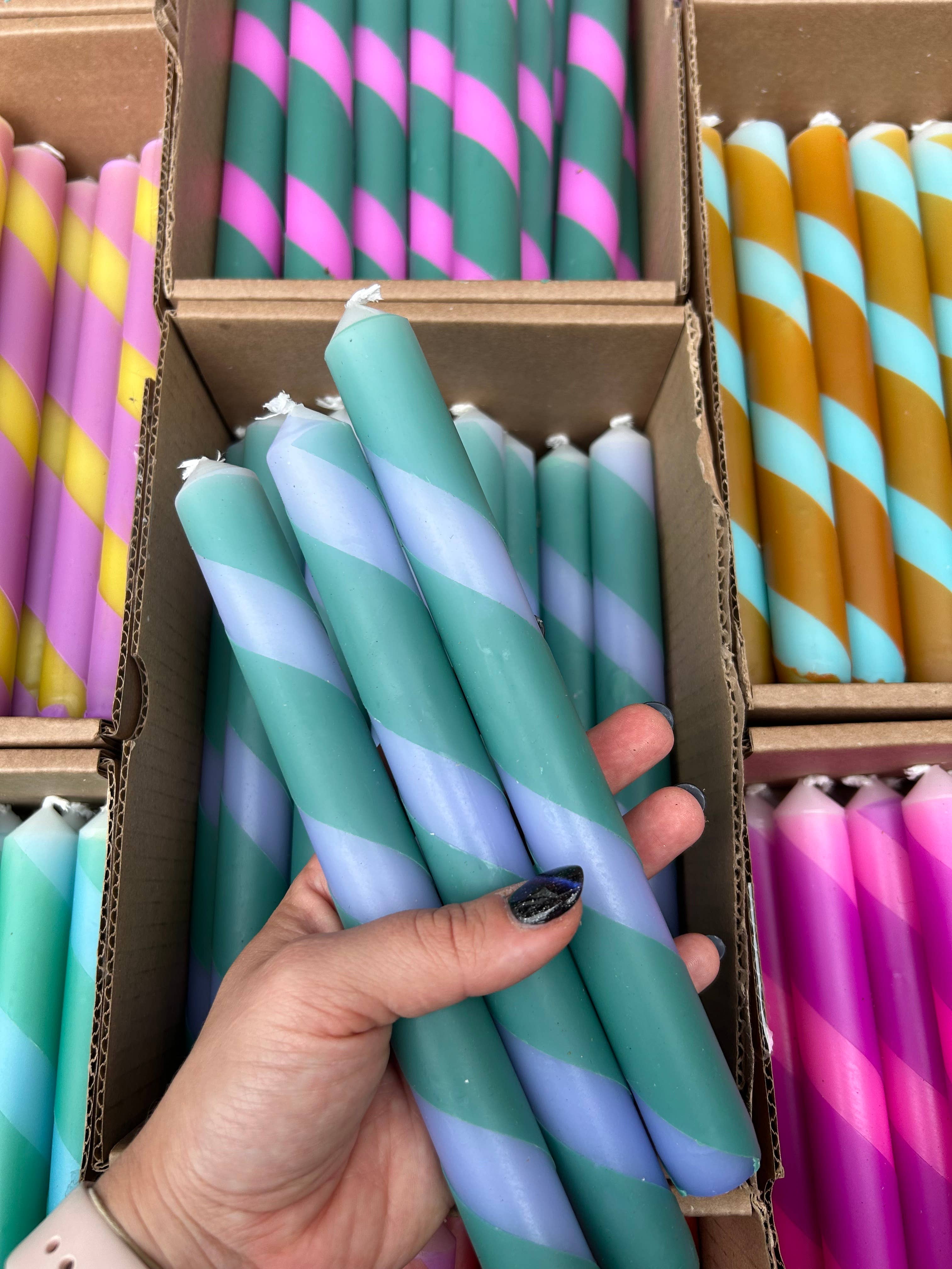 The Colour Emporium – wholesale Tapered candle/candlestick – Twisted stripe Candle individual 0